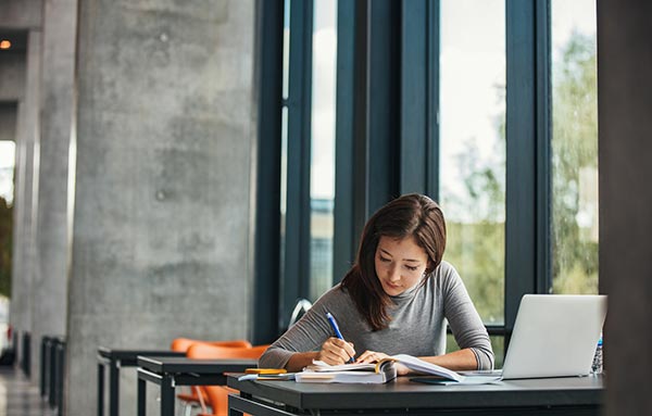 华中科技大学